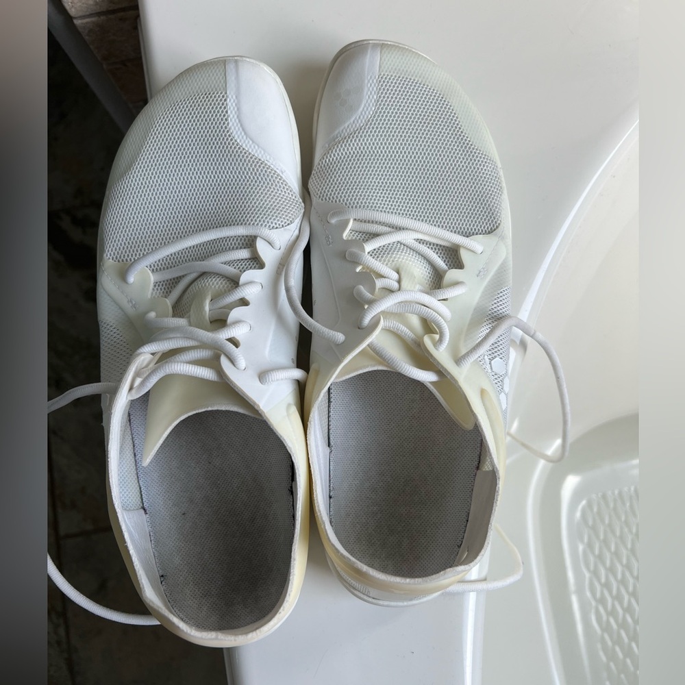 Vivo barefoot shoes
